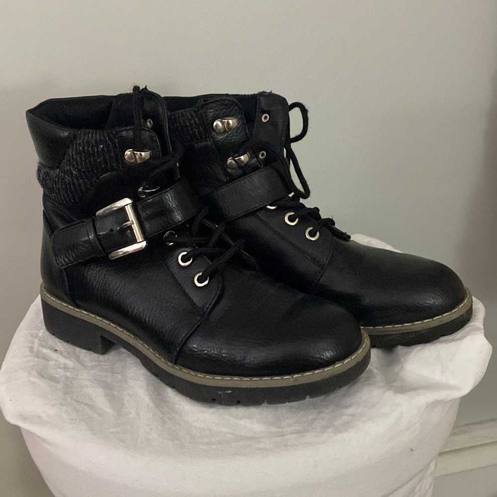 Nautica boots
